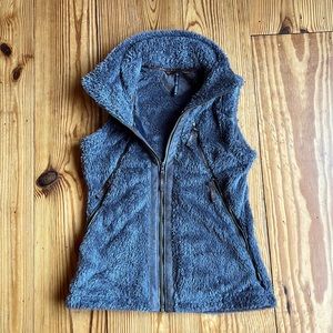 Kuhl women’s fleece flight vest green